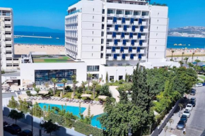 Luxury Apartment with Sea View near Marina Bay